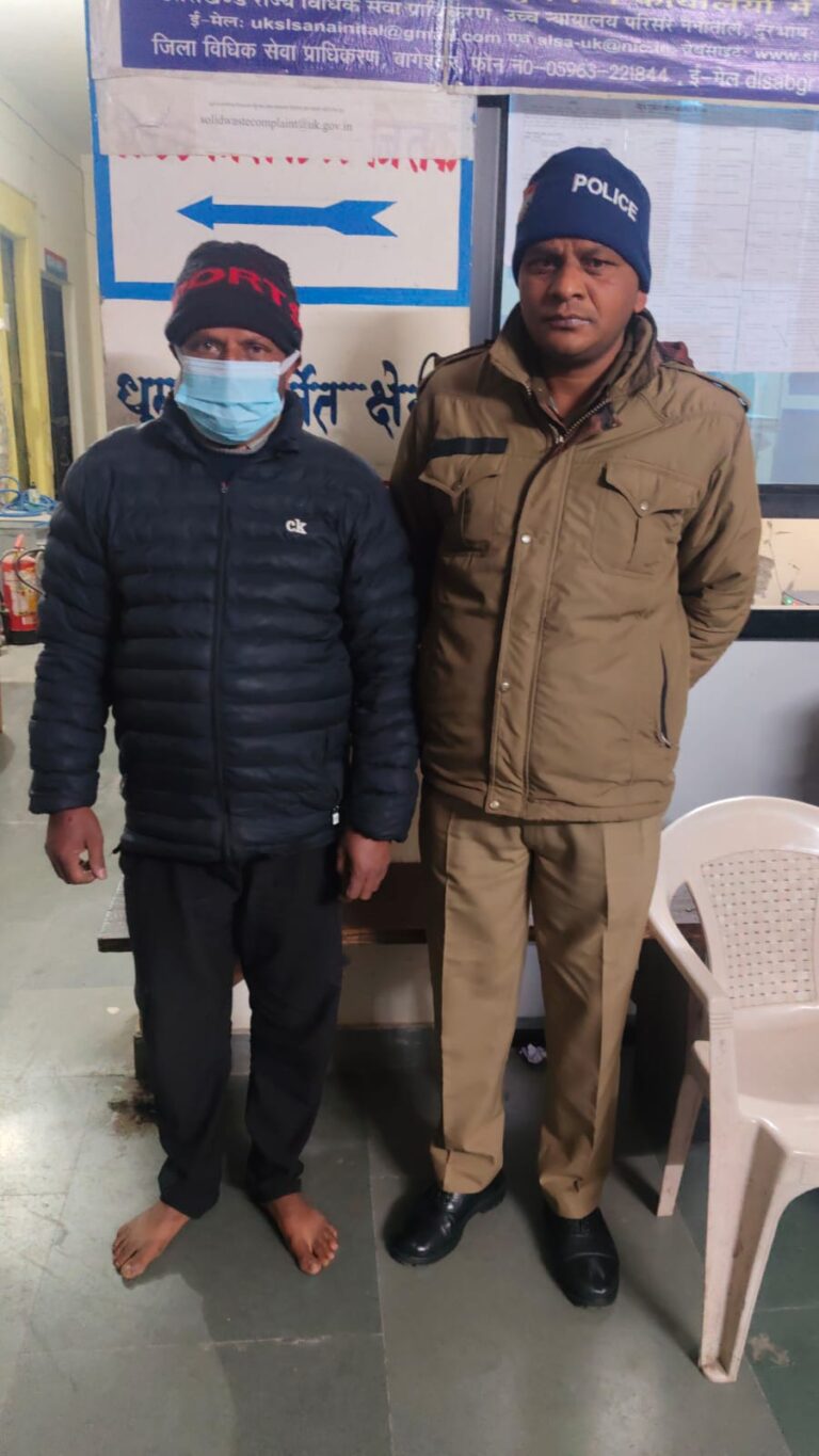 बागेश्वर पुलिस का वारंटियों के विरुद्ध प्रहार: एक वर्ष से फरार चल रहा एन.आई. एक्ट का वारंटी गिरफ्तार।