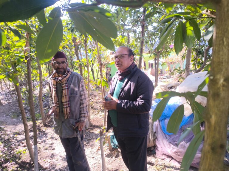 मुख्य विकास अधिकारी द्वारा रेशम एवं कृषि आधारित इकाइयों का स्थलीय निरीक्षण – गुणवत्ता व रोजगार संवर्धन पर विशेष जोर…