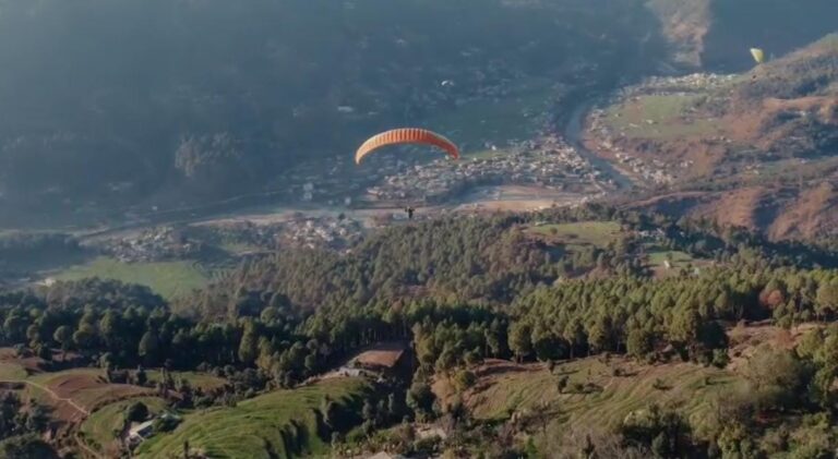 साहसिक पर्यटन को नई उड़ान: कपकोट में राष्ट्रीय एक्युरेसी पैराग्लाइडिंग प्रतियोगिता का शुभारंभ…