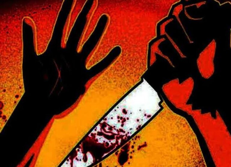 गुस्साए पति ने पत्नी और साली पर किया चाकू से हमला, जांच में जुटी पुलिस….