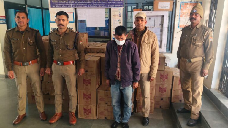वैध पास की आड़ में तस्करी का भंडाफोड़, पुलिस ने 25 लाख की शराब की खेप जब्त की…