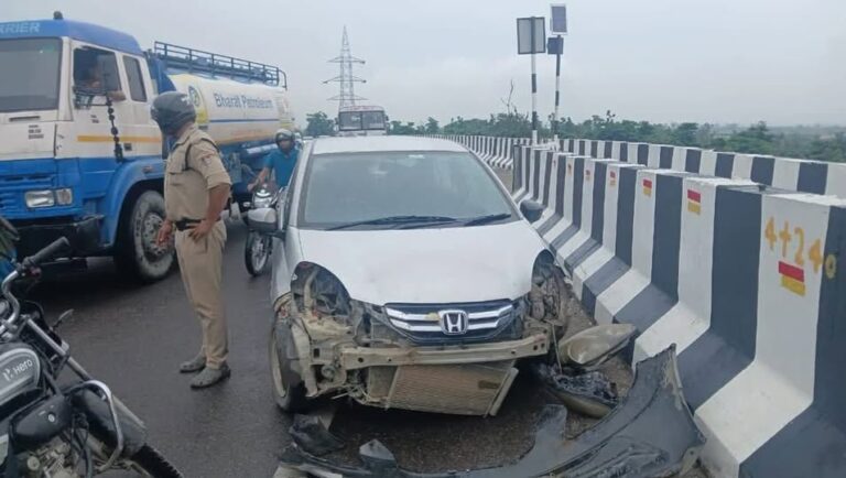 हरिद्वार में दर्दनाक सड़क हादसा, स्कूटी और कार की टक्कर में दो किशोरों की मौत