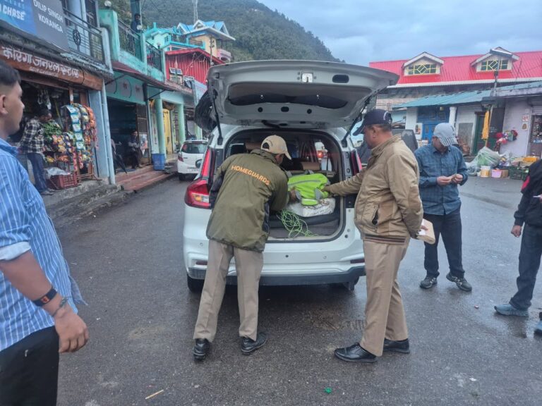 बागेश्वर में ‘ऑपरेशन प्रहार’ तेज, 9 वाहन चालकों पर कार्रवाई; मॉडिफाइड बुलेट सीज